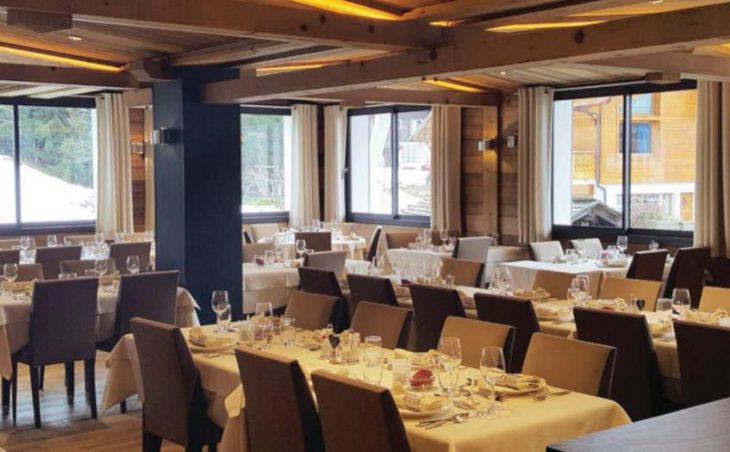 Hotel Sporting, Morzine, Dining Room